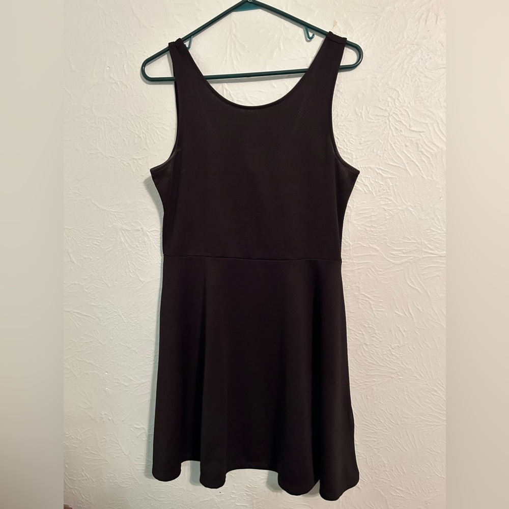 H&M Divided Black Tank Open Circle Back Dress